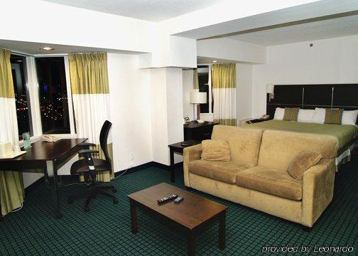 Niagara Plaza Hotel By Fairbridge Bilik gambar