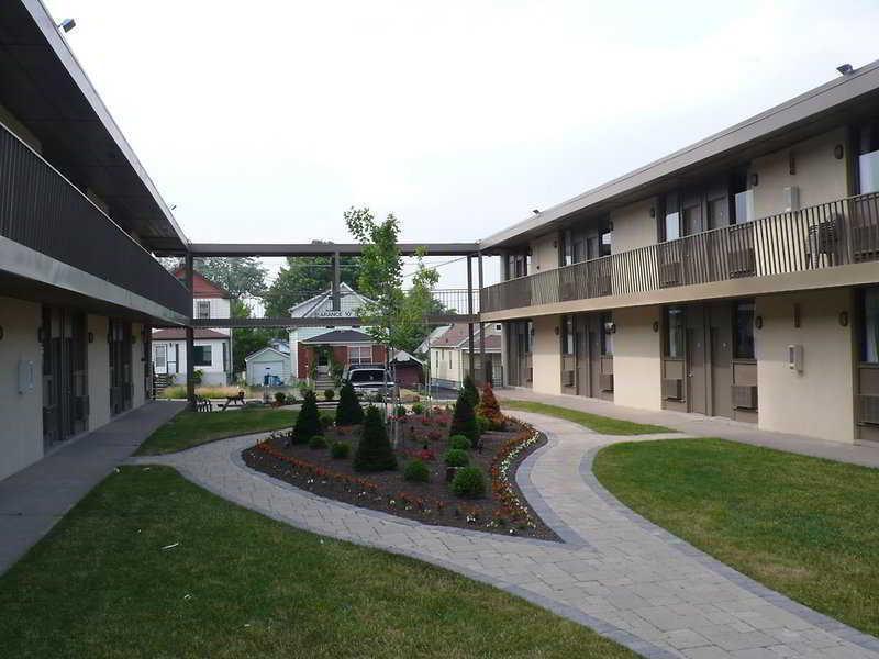 Niagara Plaza Hotel By Fairbridge Luaran gambar